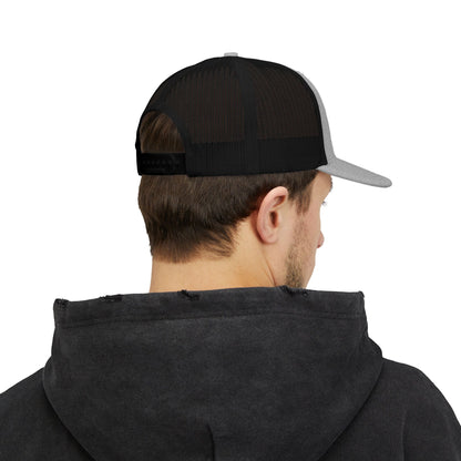Lion Emblem Trucker Cap – Black Outdoor Adventure Hat